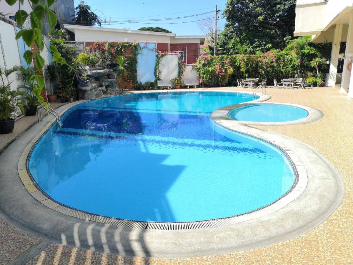 Supanich Condo Opposite The Train Station Chiangmai Chiang Mai Exterior foto